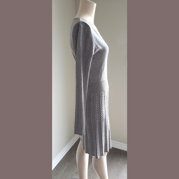 2 for $60 Philip Russel Sweater Dresses NWT - Picture 4 of 15